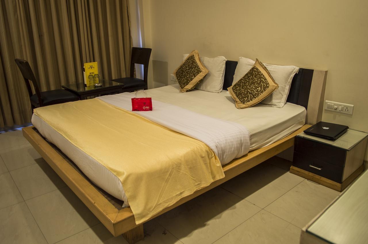 Oyo 751 Hotel Shree Palace Бхопал Экстерьер фото