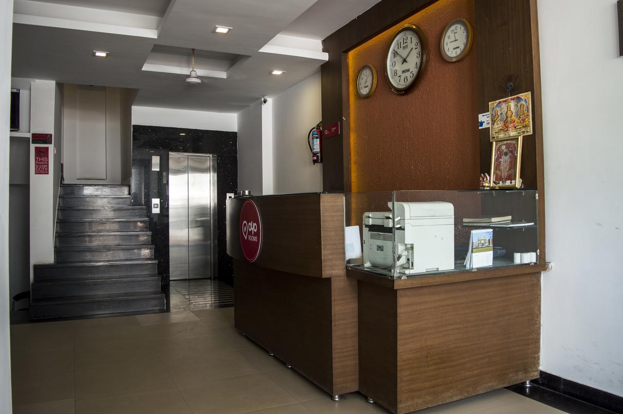 Oyo 751 Hotel Shree Palace Бхопал Экстерьер фото