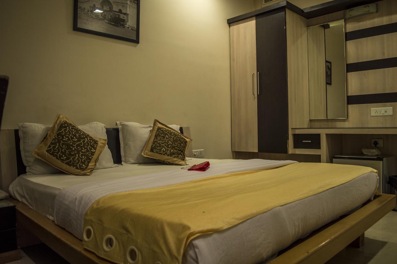 Oyo 751 Hotel Shree Palace Бхопал Экстерьер фото